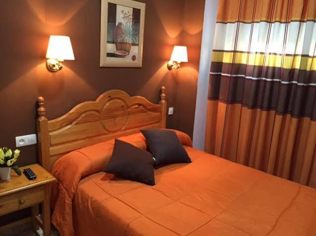 Hostal Argentina Caces 외부 사진