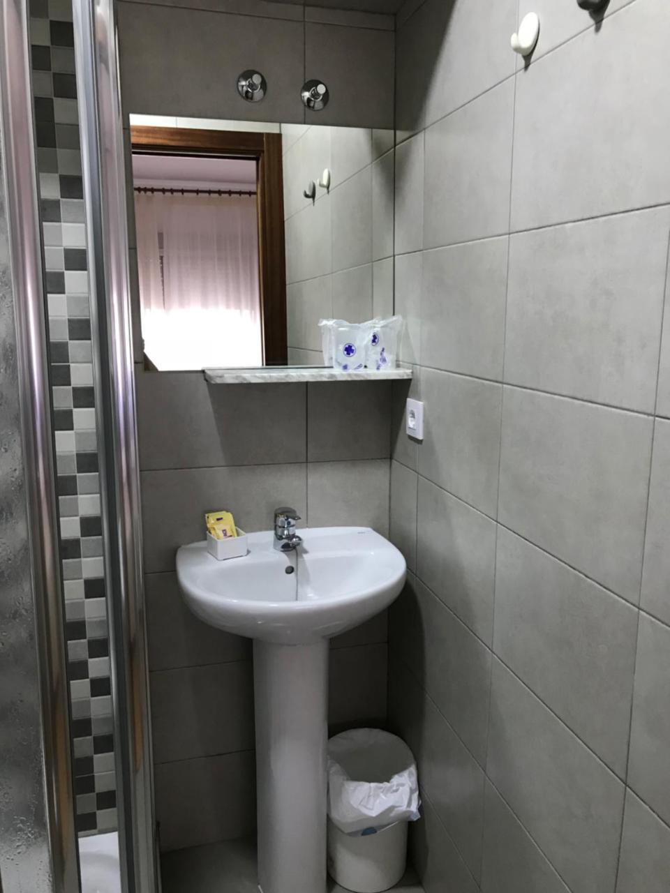 Hostal Argentina Caces 외부 사진