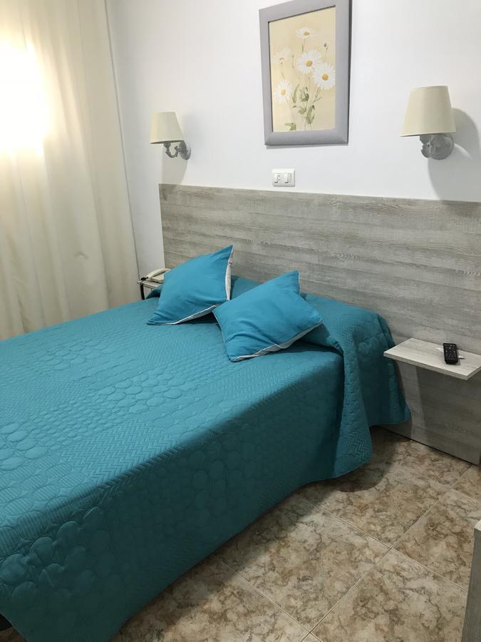 Hostal Argentina Caces 외부 사진